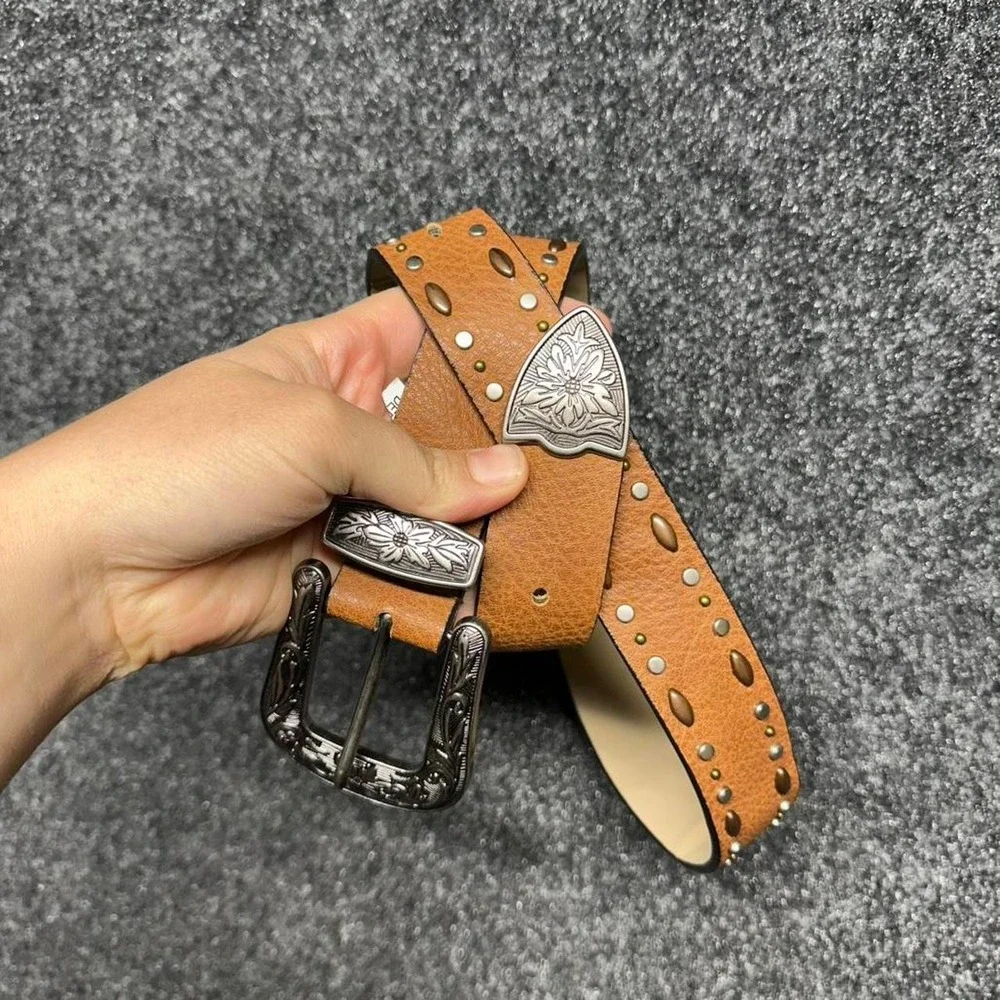 Vintage Unbranded Western Belt 39in Brown Studded Silver Engraved Buckle Cowgirl